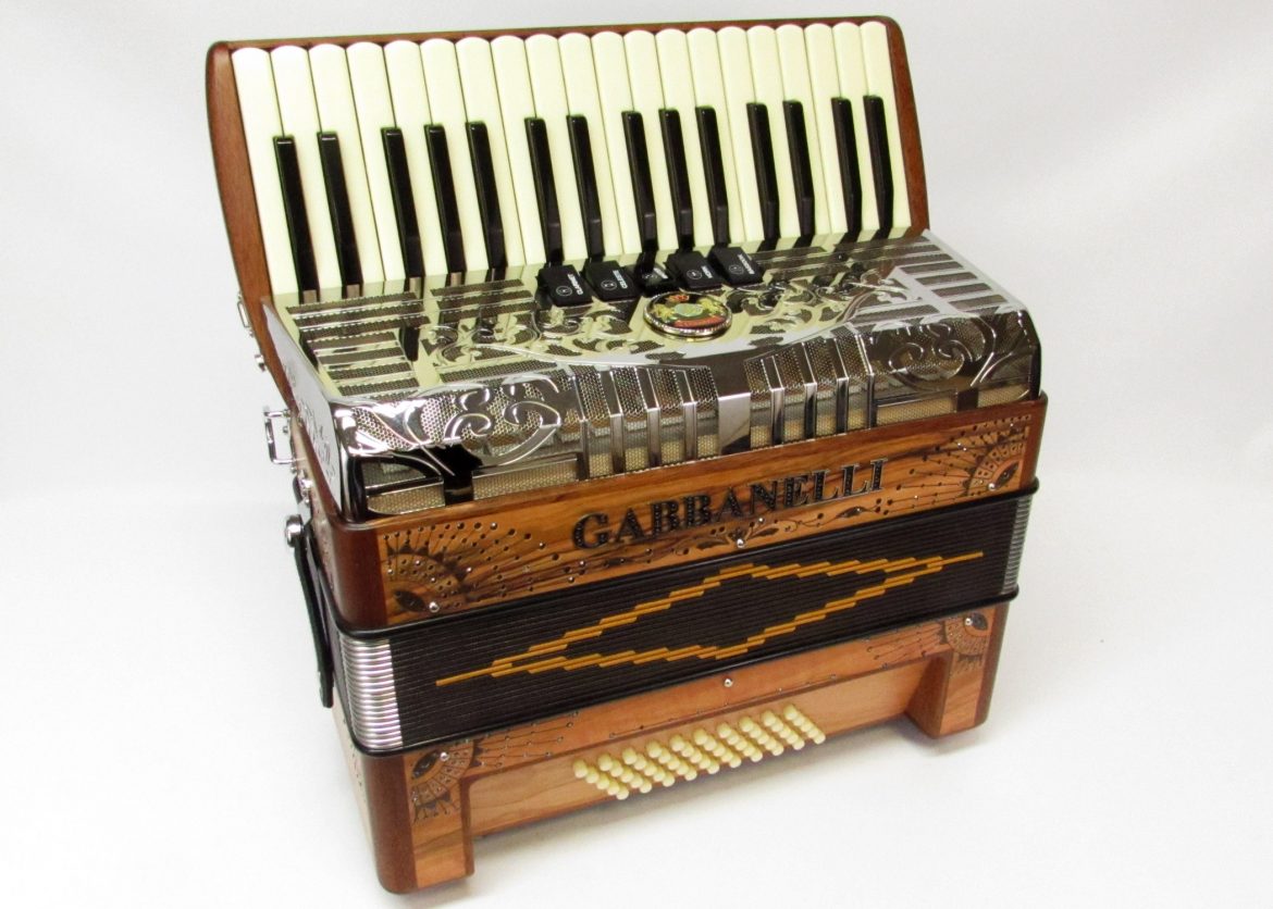Acordeon Marca Norteño 34 Teclas 5 Registros Gabbanelli Accordions