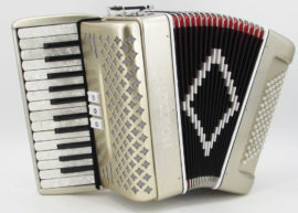 Acordeon Marca Norteño 26 Teclas 3 Registros